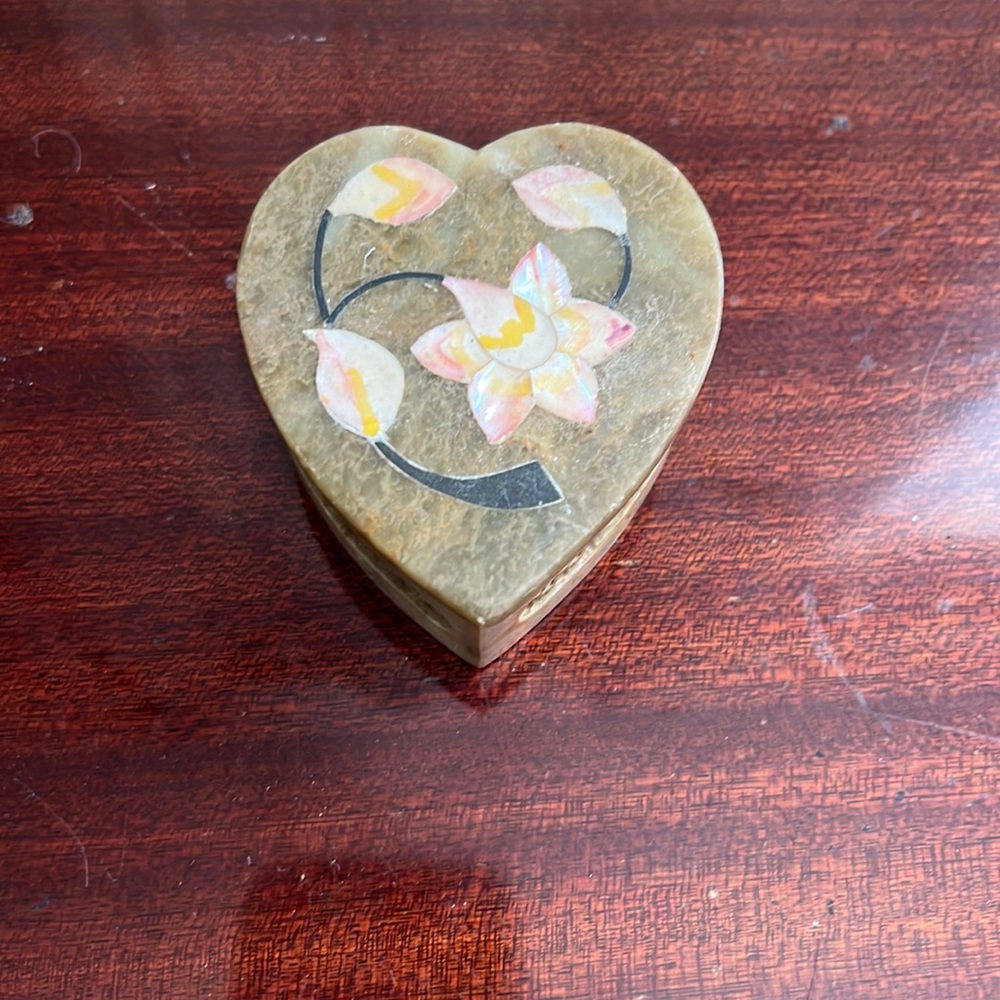 Vintage Soapstone trinket